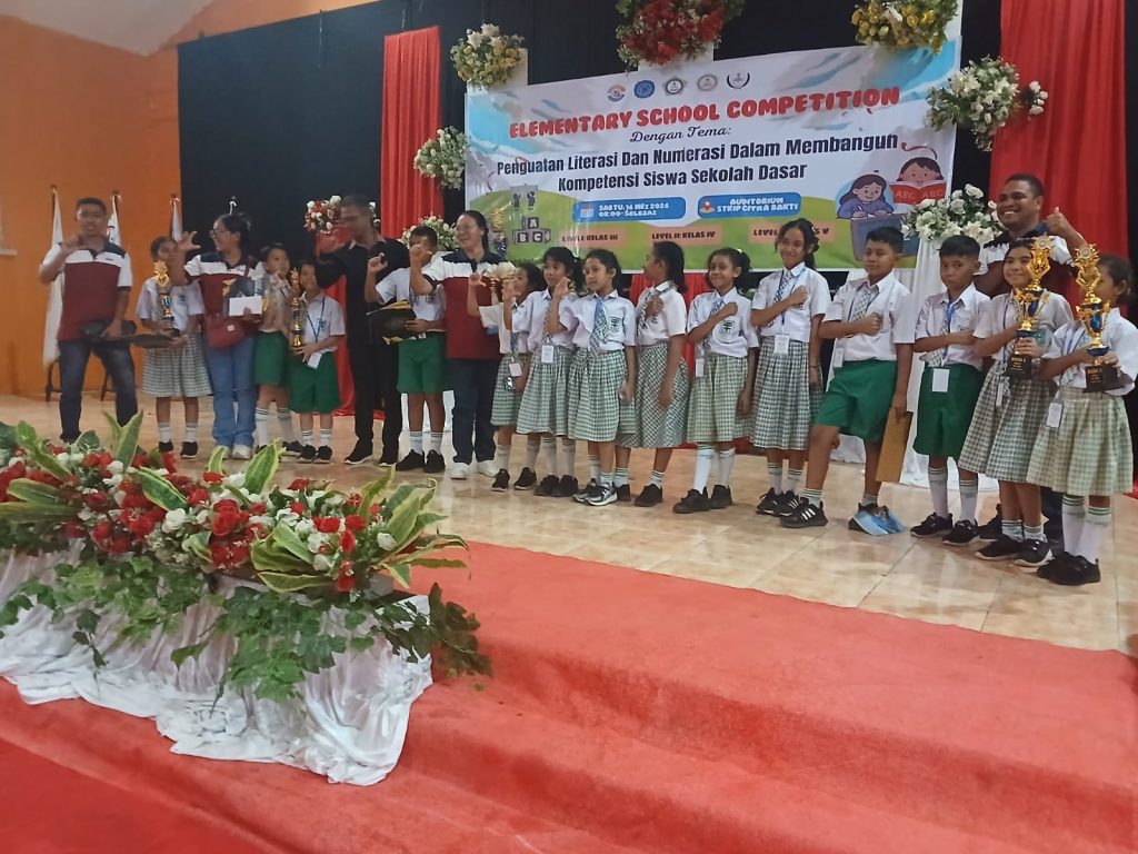 LANGKAH KECIL, PRESTASI BESAR: SDK SANTA URSULA ENDE GEMILANG DI ESC IX CITRA BAKTI NGADA LANGKAH KECIL, PRESTASI BESAR: SDK SANTA URSULA ENDE GEMILANG DI ESC IX CITRA BAKTI NGADA
