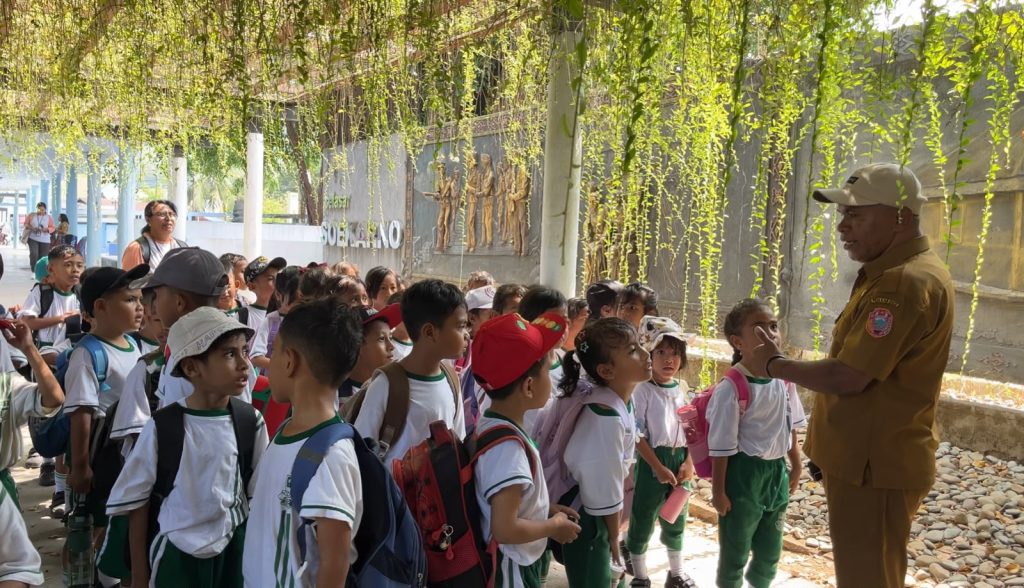 Dari Sejarah hingga Energi Alam: Sepekan Menjelajahi Semesta Pengetahuan Bersama SDK Santa Ursula Ende Dari Sejarah hingga Energi Alam: Sepekan Menjelajahi Semesta Pengetahuan Bersama SDK Santa Ursula Ende